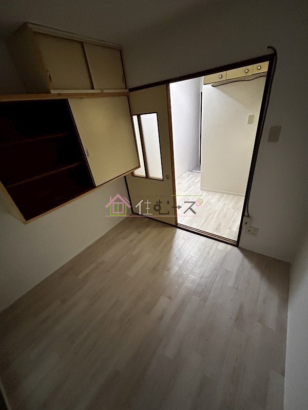 トーエー玉造第2ビル リビング