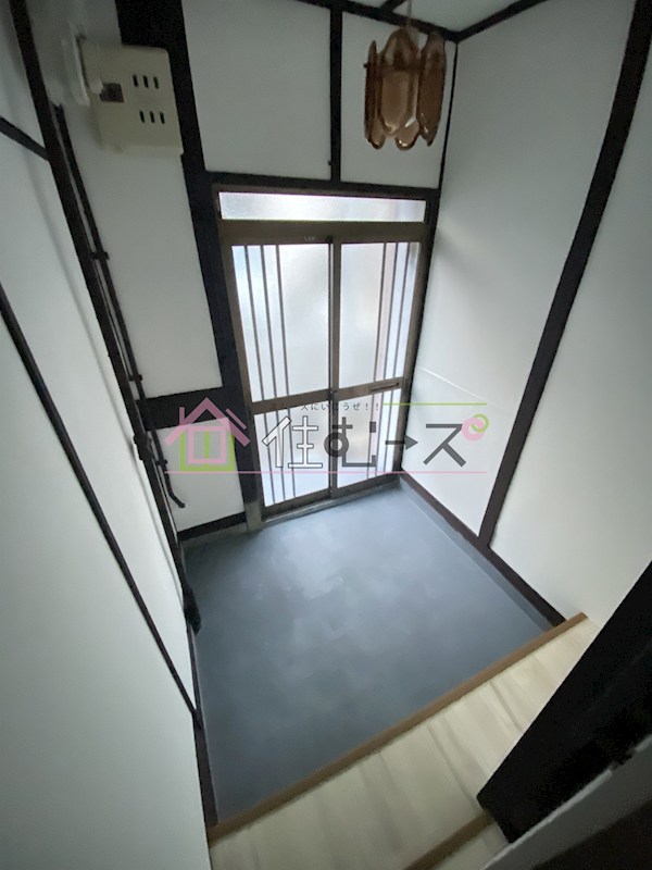 放出西2丁目戸建 玄関