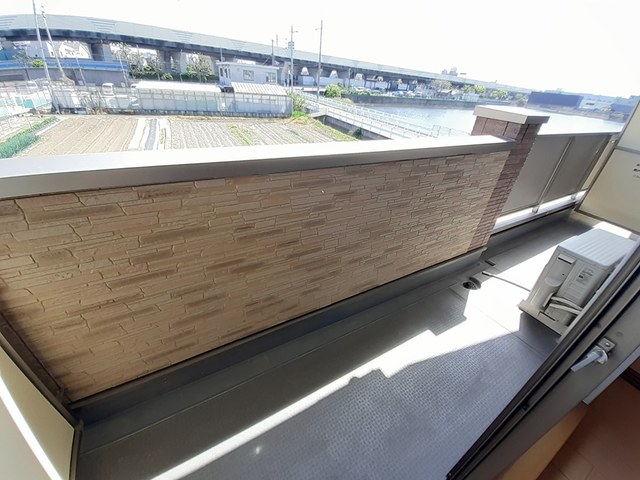 インヴィテ・ボヌ－ルⅡ番館 ベランダ