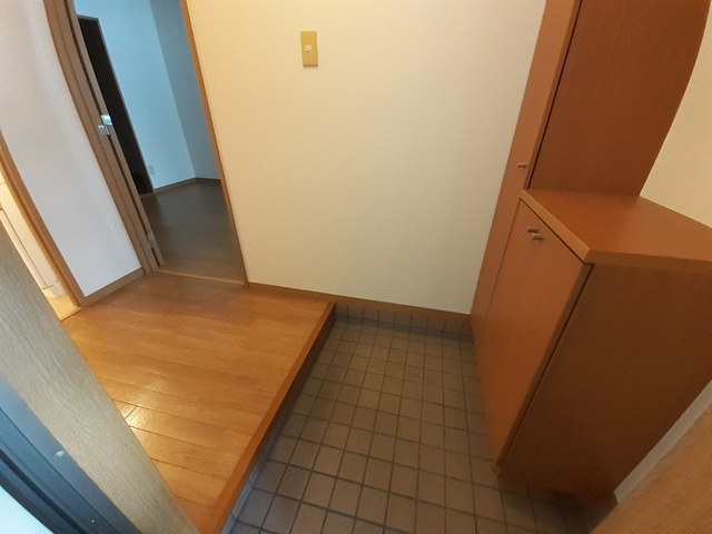 グラン・プエンテ・セルカ西町 玄関