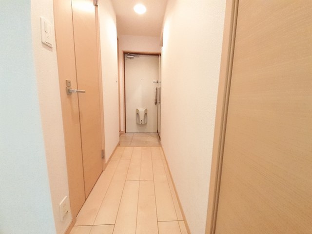 サニーキャンプ東雲Ⅱ 玄関