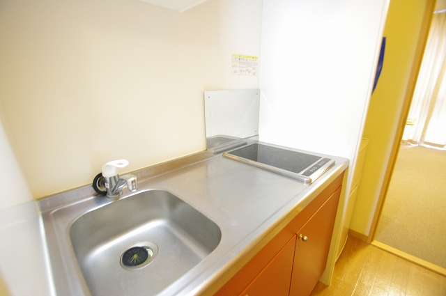 レオパレスアルタイル キッチン