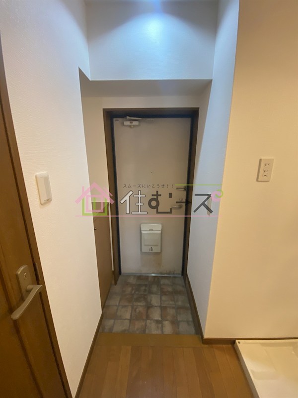 フォレストインサイドⅡ 玄関