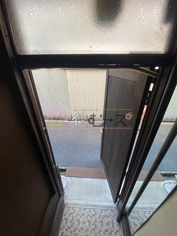 大正区三軒家テラス 玄関