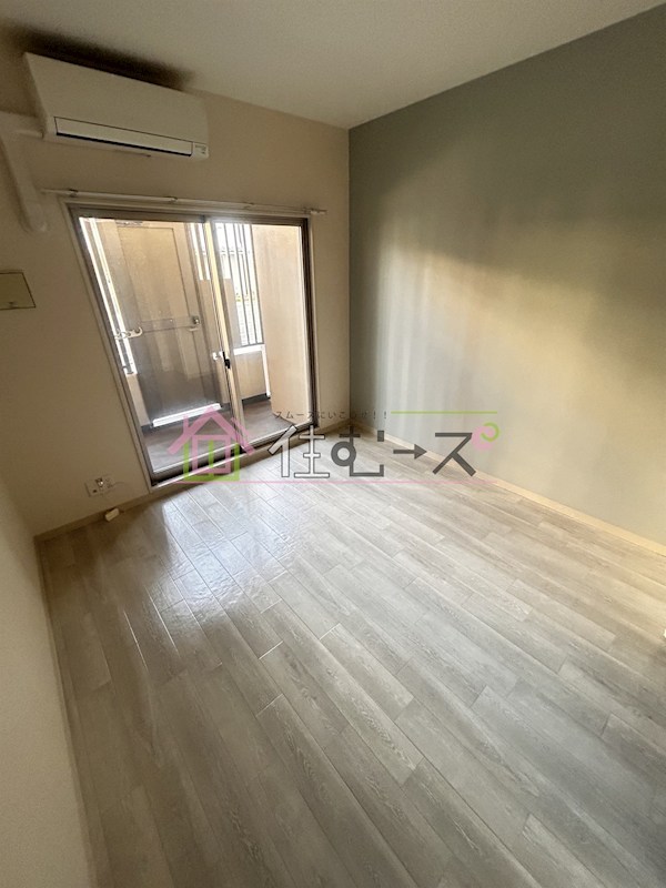 エグゼ弁天町 ベッドルーム