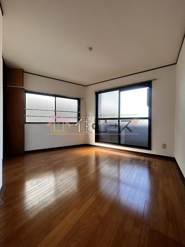 ボンジュール南市岡 ベッドルーム