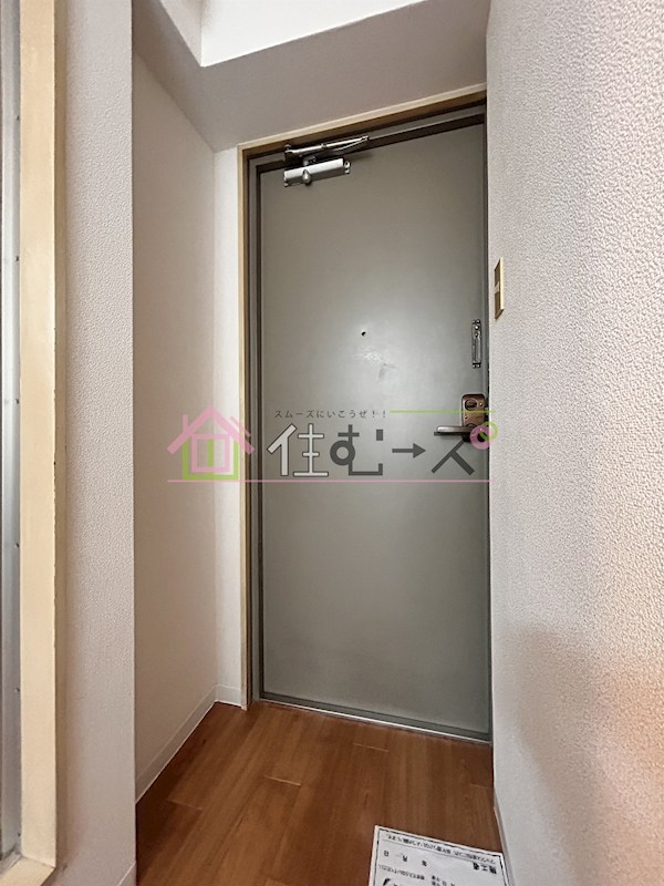 グリシーヌ弁天町 玄関