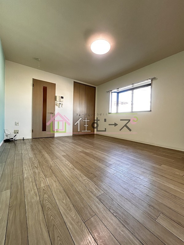 アースエルフィン リビング