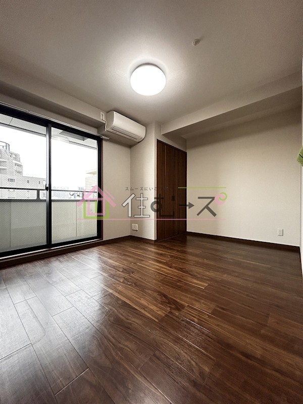 プリエール新大阪サウス ベッドルーム