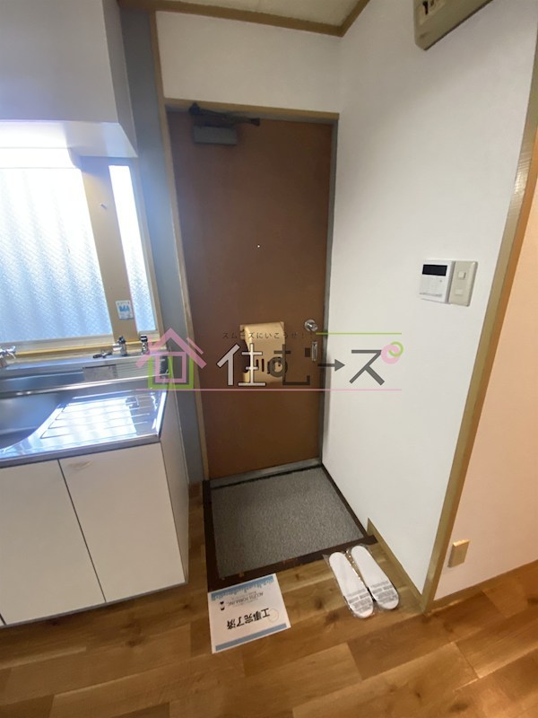 北島ハイツ 玄関