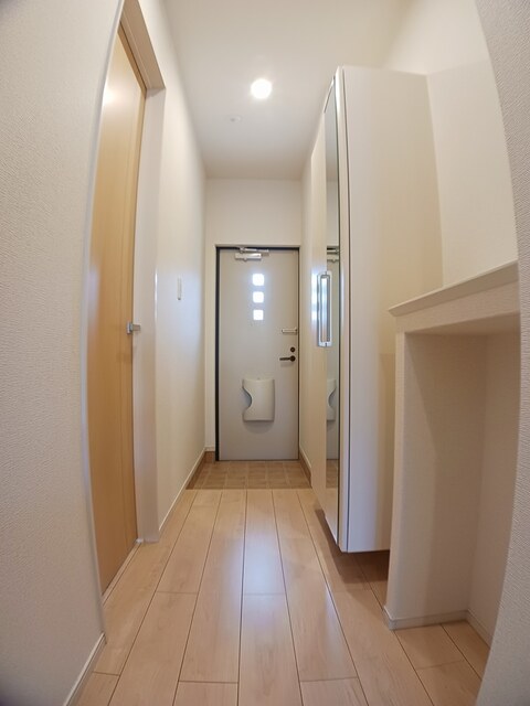 ヴェルデ　ブリッサⅡ 玄関