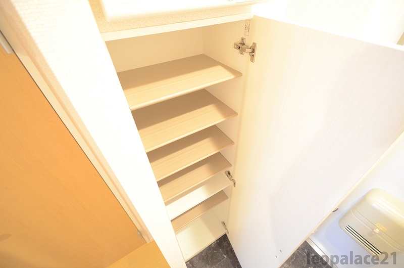 クレイノＳＡＫＵＲＡ 玄関