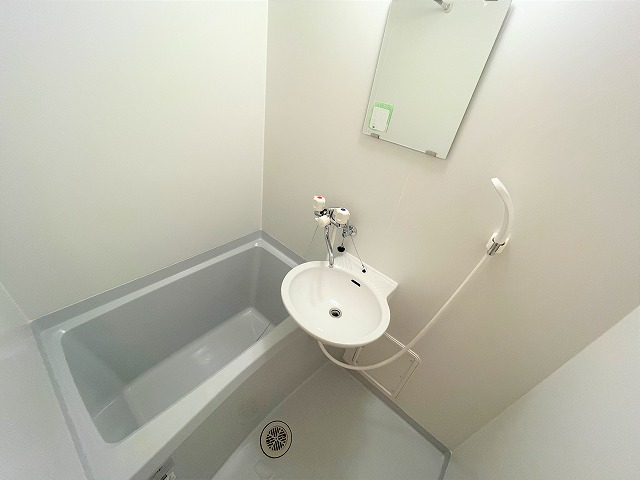 レオパレスプレステージ 風呂画像