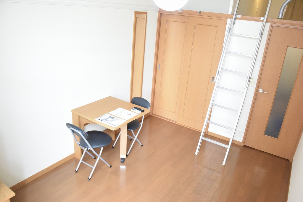 レオパレス豊中南Ⅴ リビング