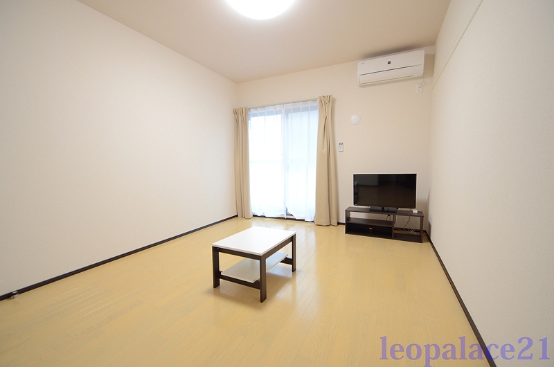 クレイノ桜 リビング