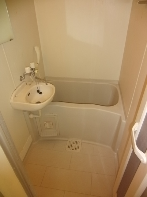 レオパレス江坂 風呂画像