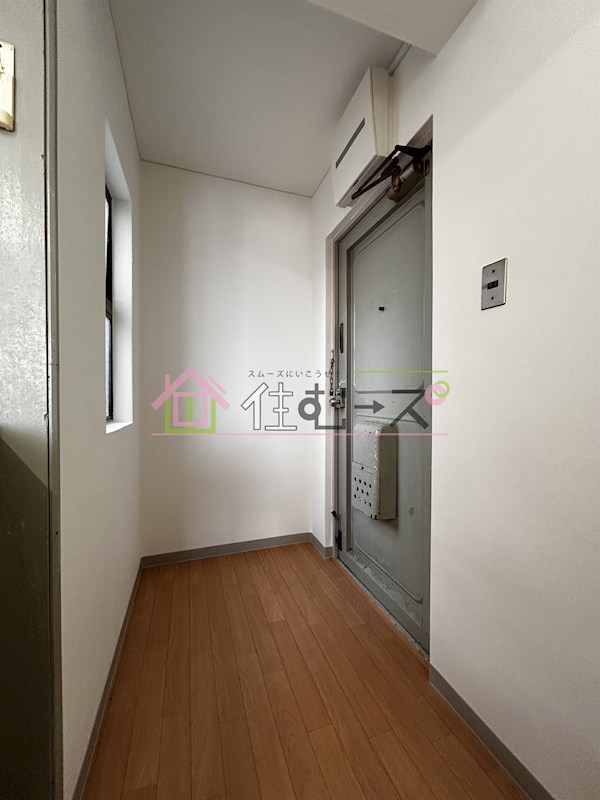 チサンマンション新大阪 玄関