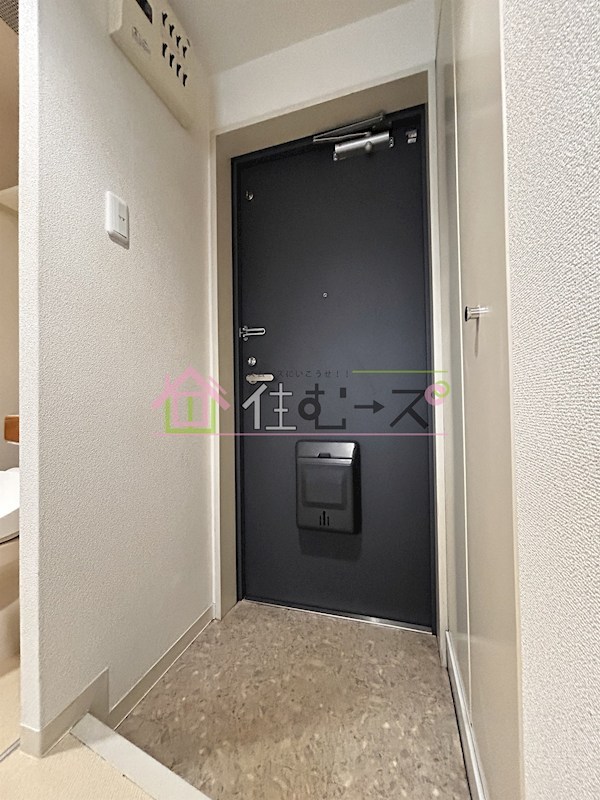 デュウェル東三国 玄関