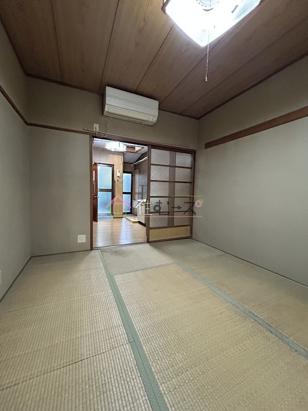 高殿４丁目貸家 ベッドルーム