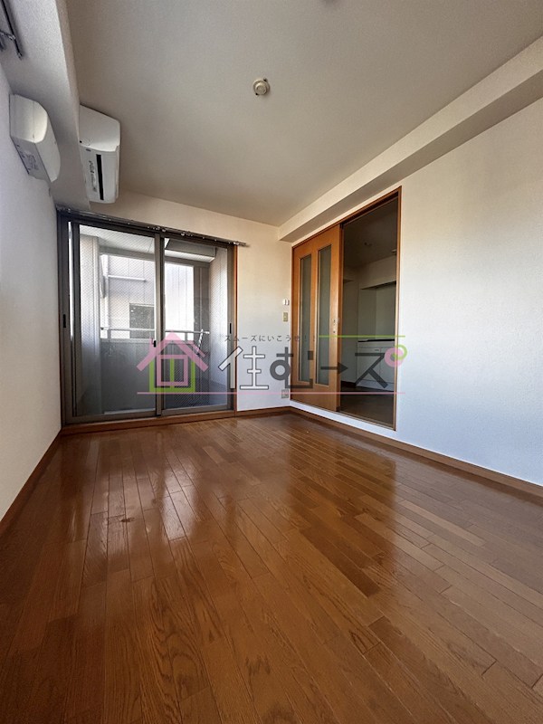 UTマンション東三国 リビング