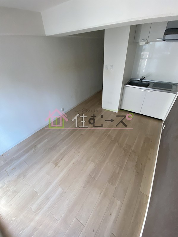 シャンボール第3新大阪 リビング