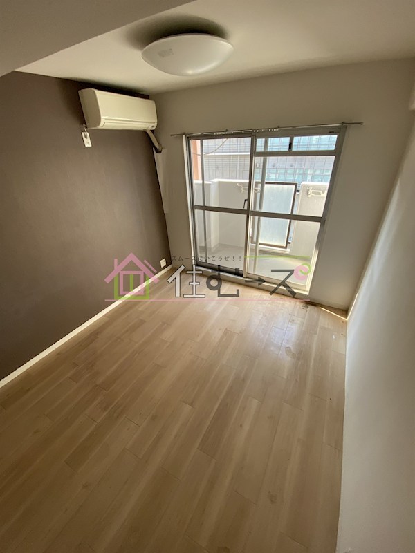 シャンボール第3新大阪 ベッドルーム