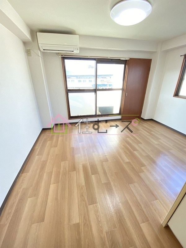 山口パレス ベッドルーム