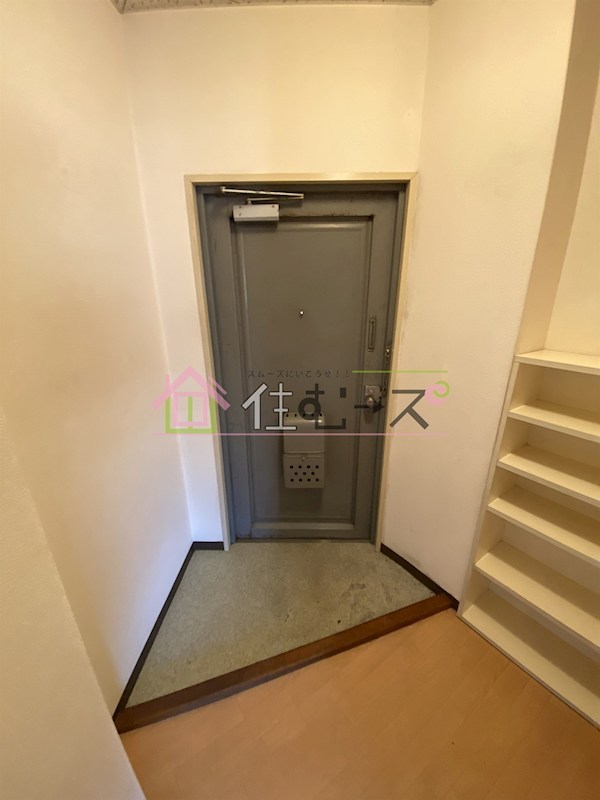 ハイツ瀬戸 玄関