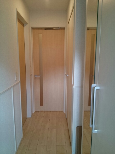 ルミエール藤阪 玄関