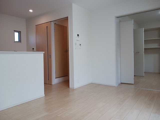 エテルネル　プリュネ リビング