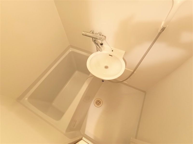 レオパレスインフォレスタ 風呂画像