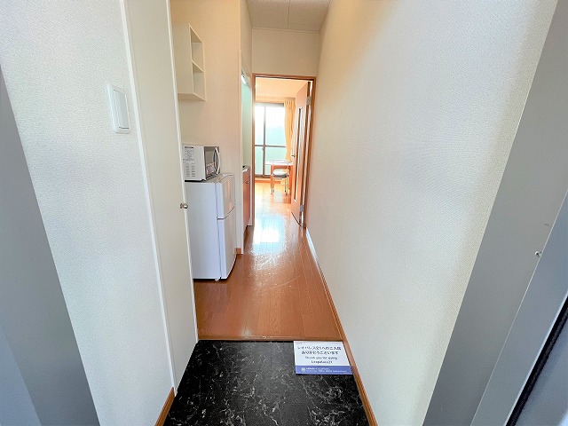 レオパレスコンフォート光明池 玄関