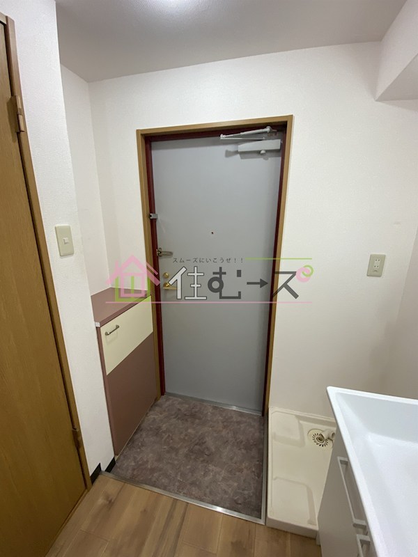 プレミアム新町Ⅲ 玄関