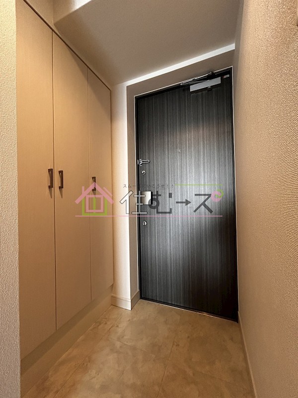 レオンコンフォート難波リオ 玄関