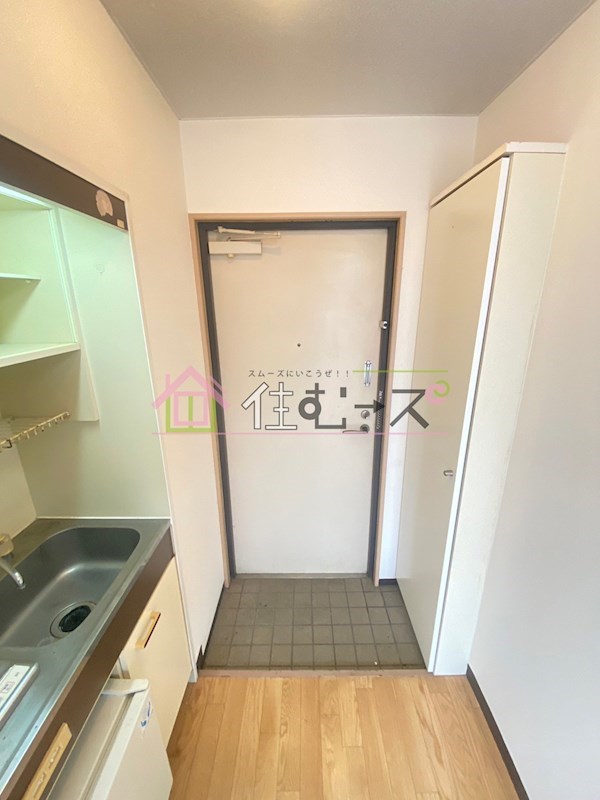 エムロード中川 玄関