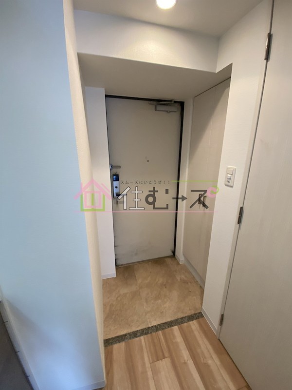 エスリード阿波座ノースプレイス 玄関