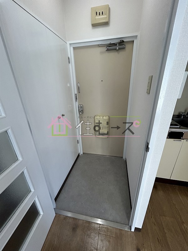 ビラアツミ 玄関