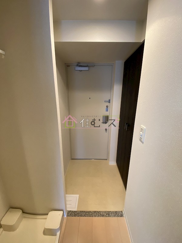 エステムコート阿波座プレミアム 玄関