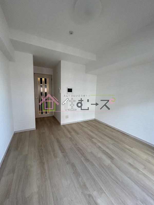 ジュネーゼグラン心斎橋東 リビング