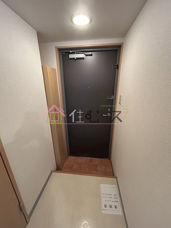 ロイヤルメゾン北浜 玄関