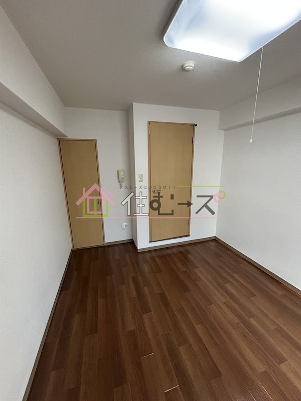 ロイヤルメゾン北浜 リビング