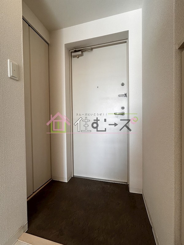 レジュールアッシュ難波MINAMI 玄関