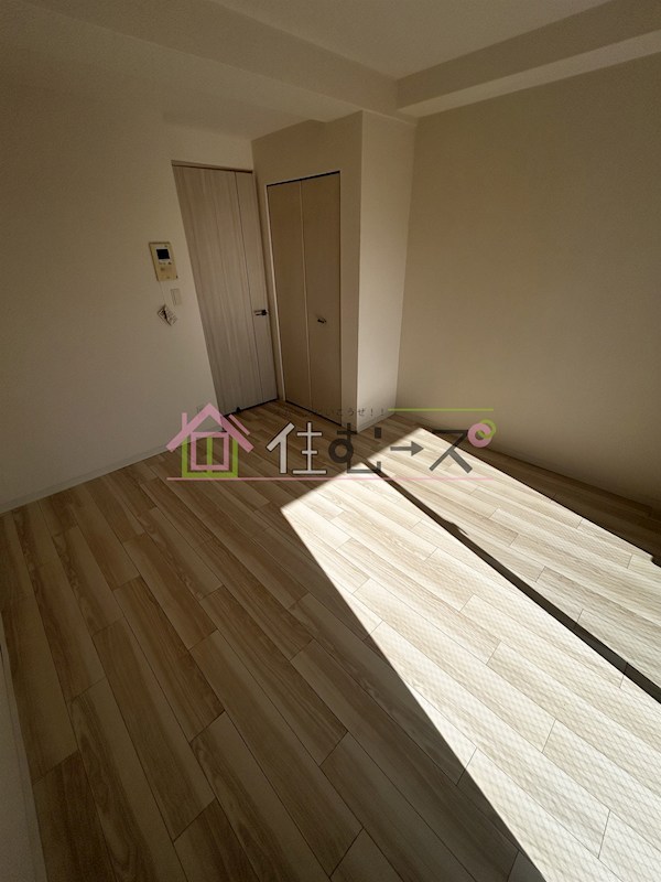 レジュールアッシュ難波MINAMI リビング