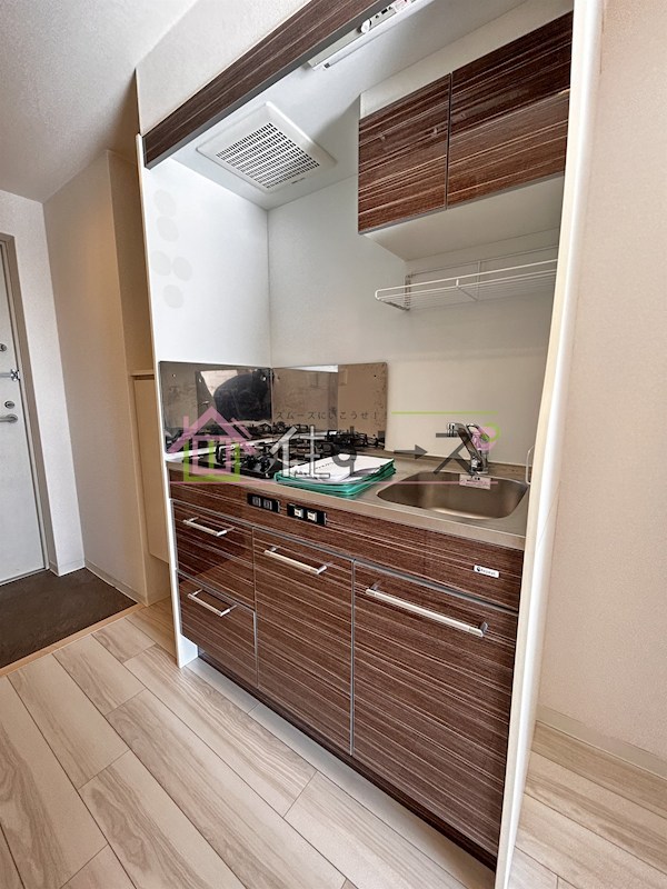 レジュールアッシュ難波MINAMI キッチン