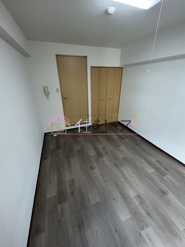 ロイヤルメゾン北浜 リビング