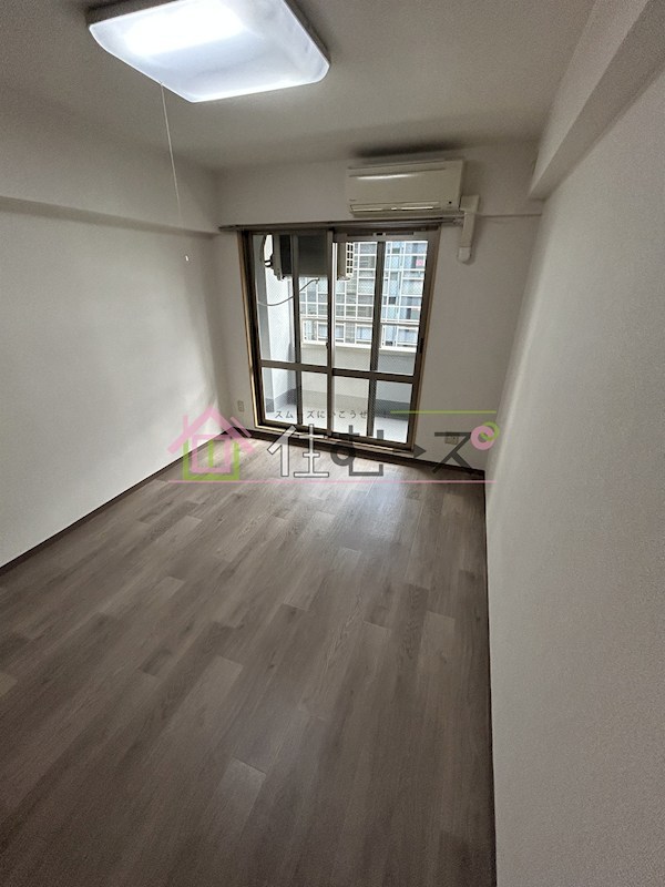 ロイヤルメゾン北浜 ベッドルーム