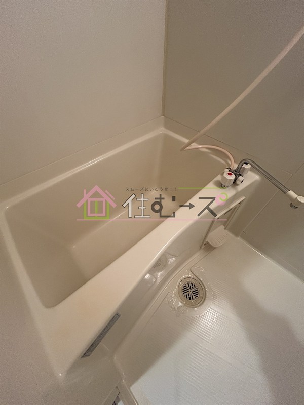 ロイヤルメゾン北浜 風呂画像