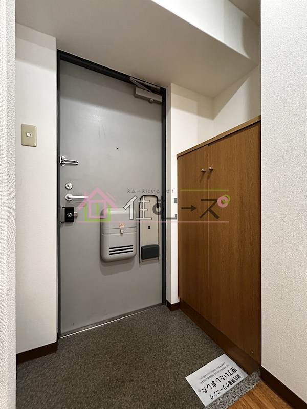 エスリード難波 玄関