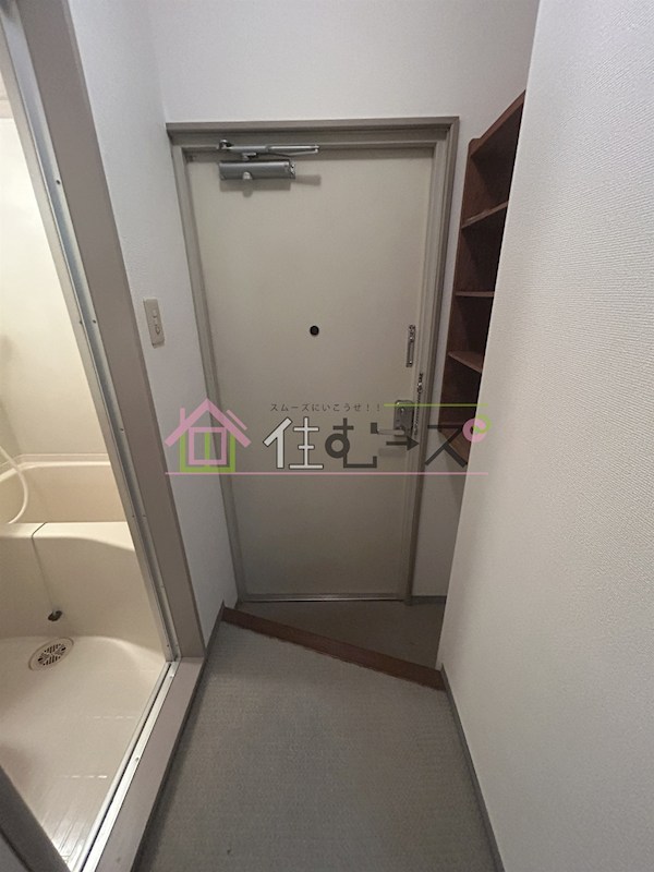 サンクス林 玄関