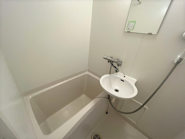 レオパレス二田 風呂画像